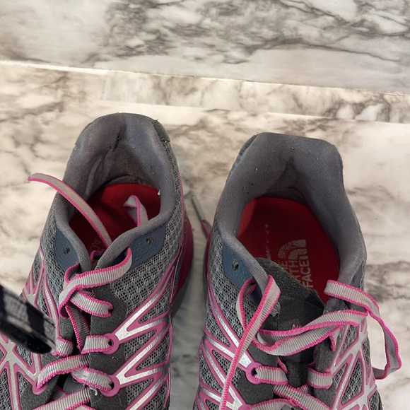 The North Face Ultra Cardiac Grays and pink Women's Trail Running Shoes US 8 - Picture 15 of 15